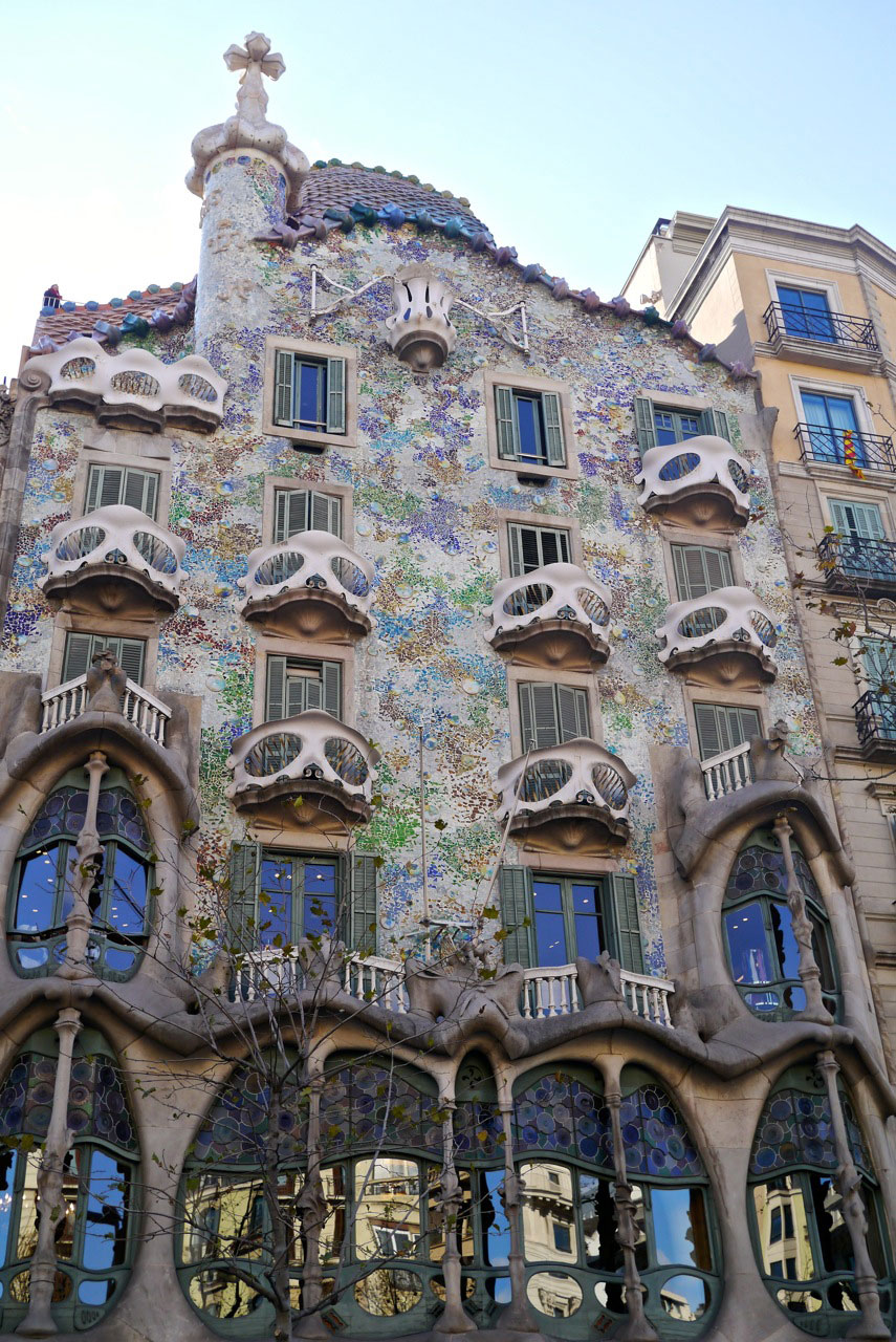 One of the many modernista buildings throughout Barcelona