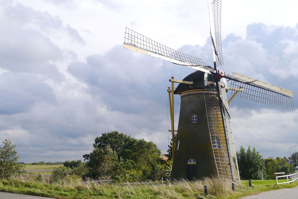 I was pleased to see a good number of windmills through Belgium and Holland.
